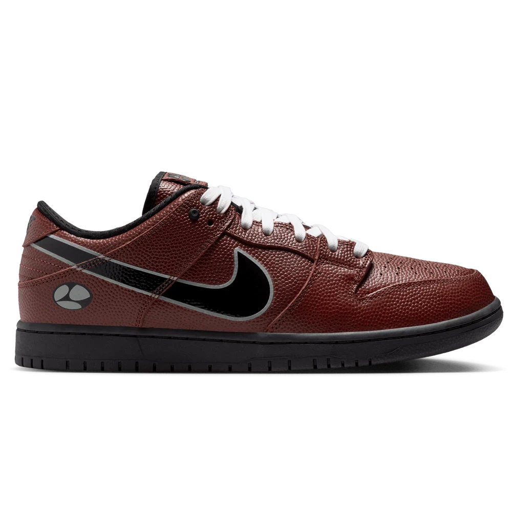 NIKE SB DUNK LOW PRO QS (DARK PONY/BLACK-SILVER-WHITE)