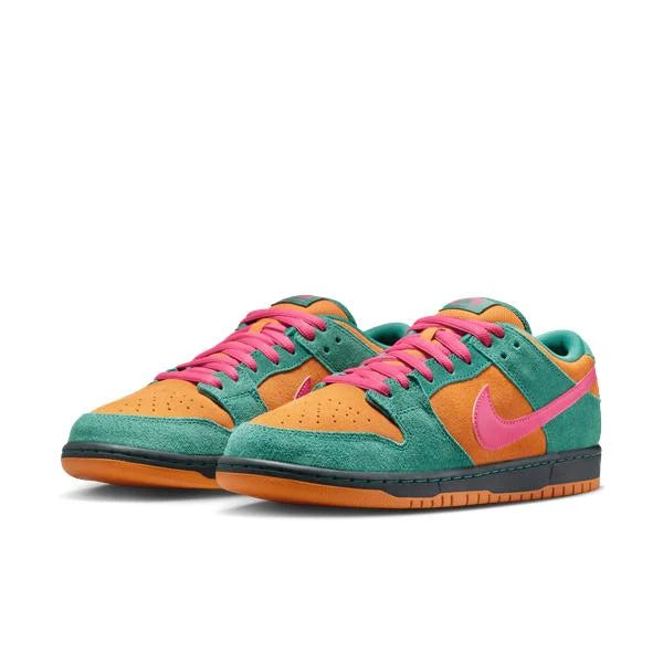 NIKE SB DUNK LOW PRO B (GREEN NOISE/WATERMELON)