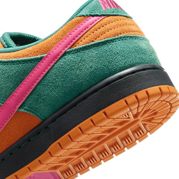 NIKE SB DUNK LOW PRO B (GREEN NOISE/WATERMELON)